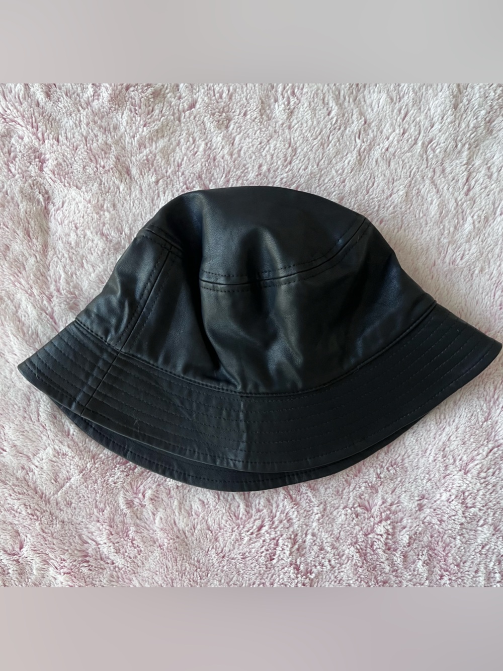 American Vintage Black Faux Leather Bucket Hat
